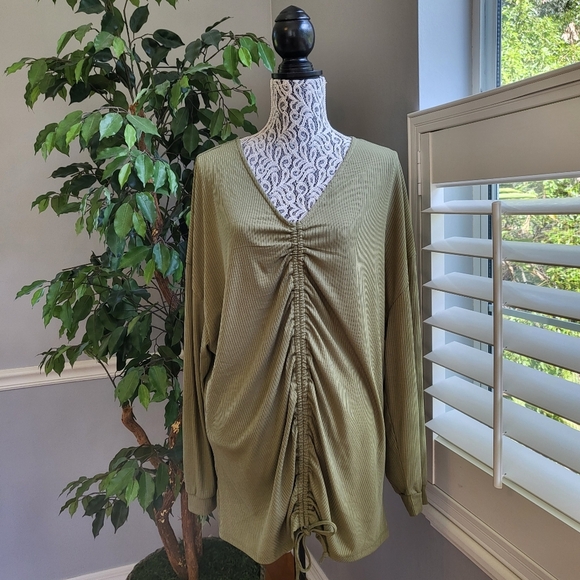 Derek Heart 2X Ruched Ribbed Sweater - Picture 2 of 6